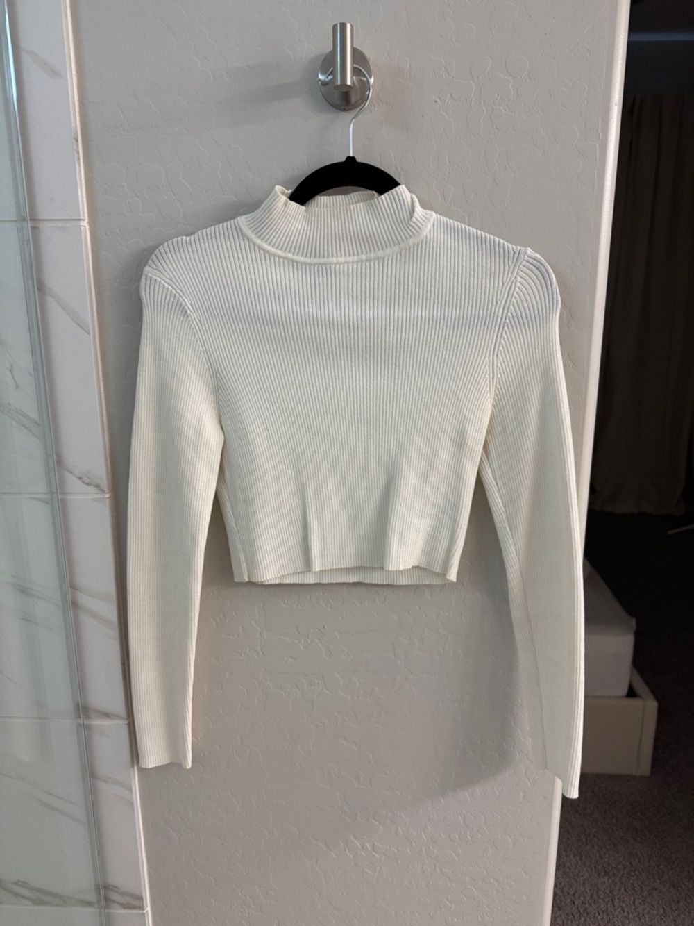 Ribbed Mock Neck Cropped Sweater - Cream